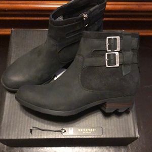 Sorel Lolla bootie, black size 8